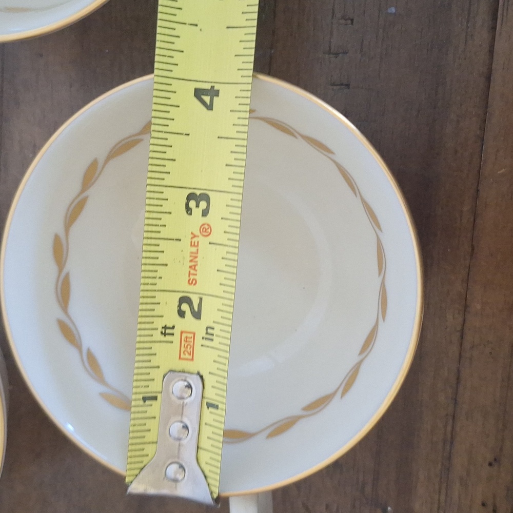 Vintage Lenox Porcelain Footed Teacups Golden Wreath - Set Of 4 - Picture 6 of 7